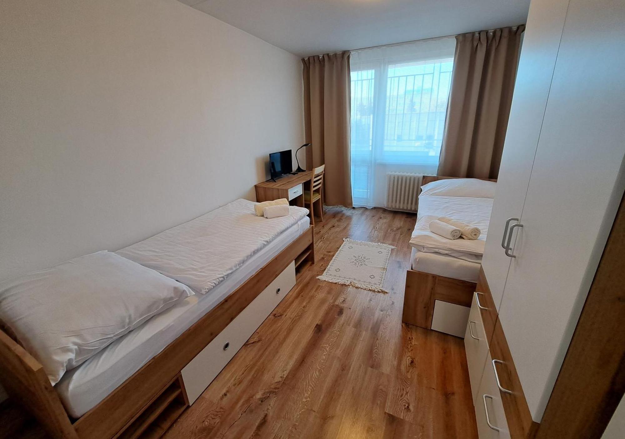 Skolsky Internat Medicka 2 Hotel Košice Exterior foto
