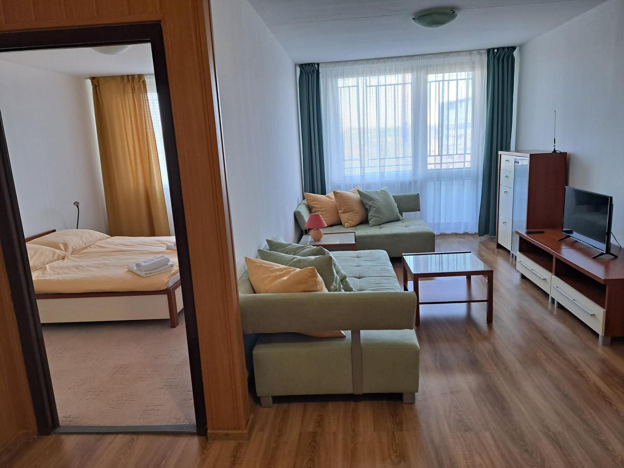 Skolsky Internat Medicka 2 Hotel Košice Exterior foto