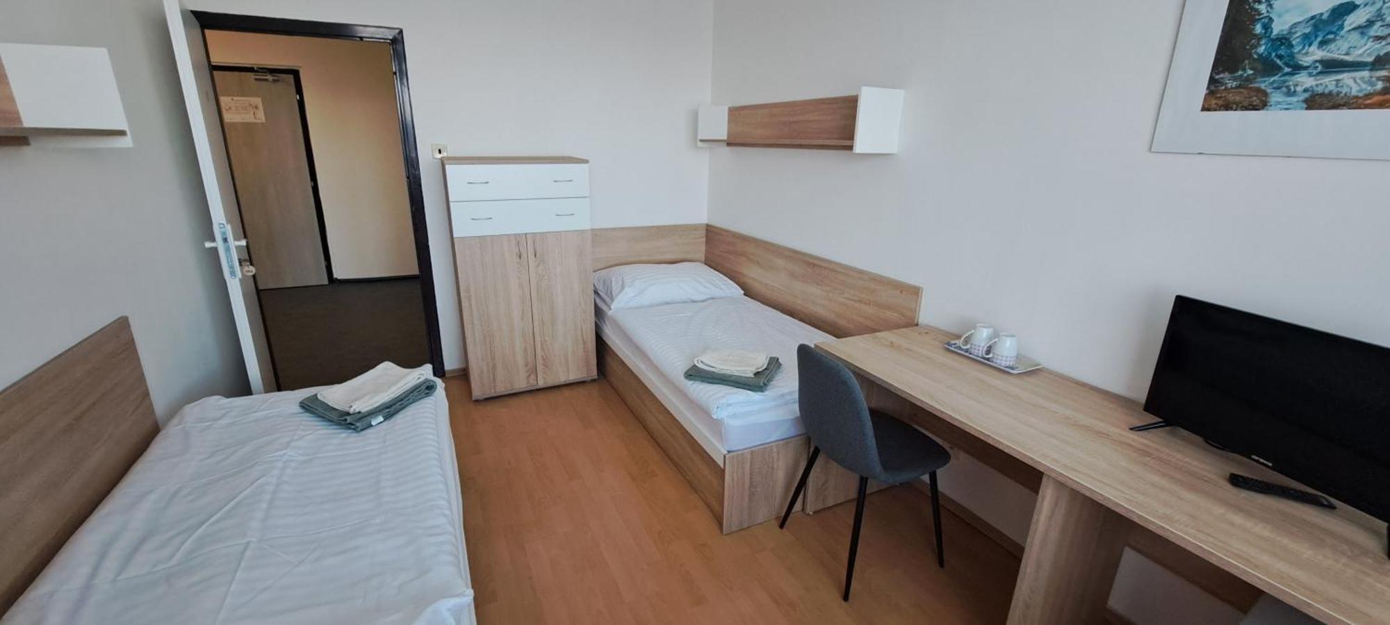Skolsky Internat Medicka 2 Hotel Košice Exterior foto