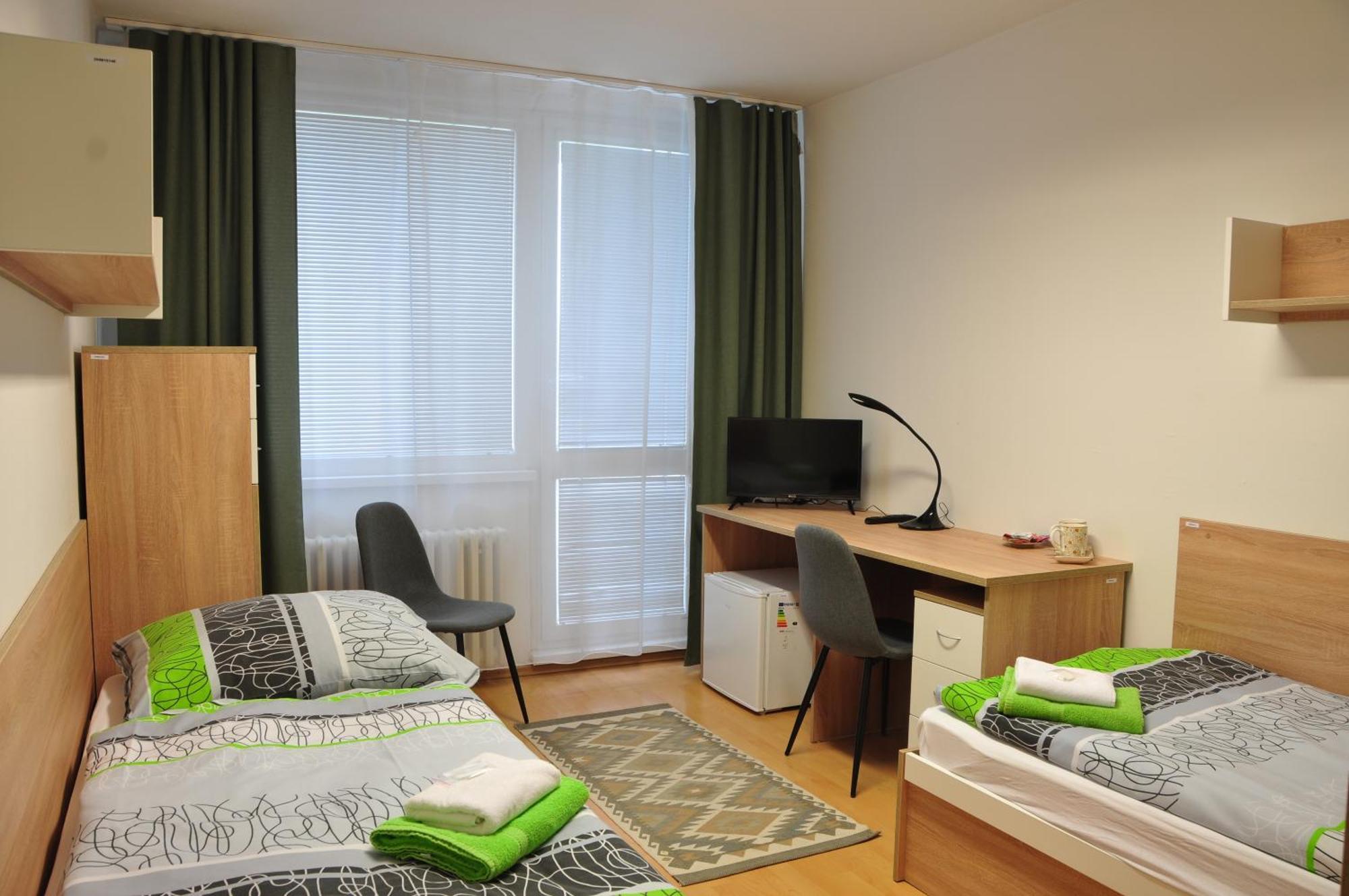 Skolsky Internat Medicka 2 Hotel Košice Exterior foto